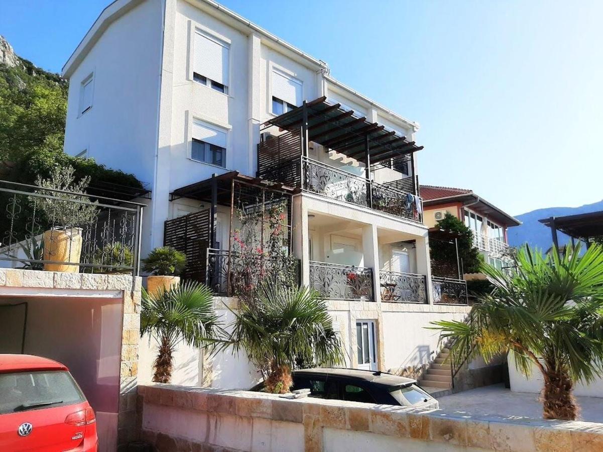 Apartments Oktopus ซูโตมอเร ภายนอก รูปภาพ