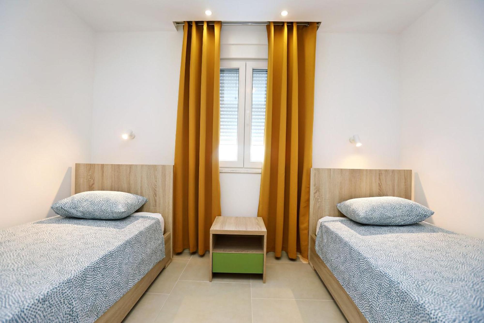 Apartments Oktopus ซูโตมอเร ห้อง รูปภาพ