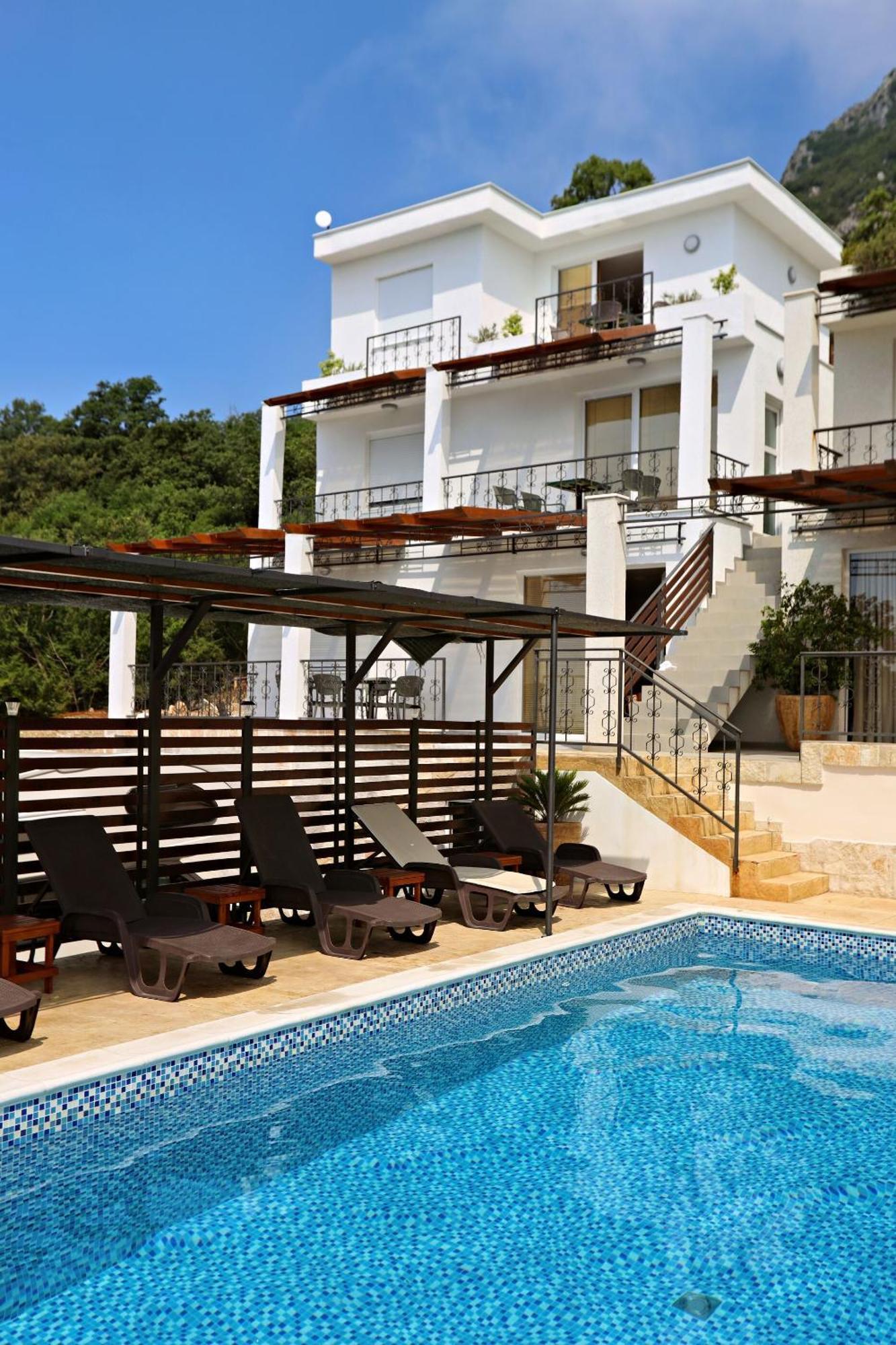 Apartments Oktopus ซูโตมอเร ภายนอก รูปภาพ