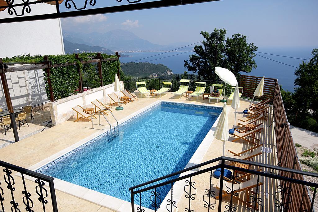 Apartments Oktopus ซูโตมอเร ภายนอก รูปภาพ